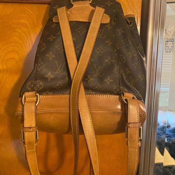 Louis Vuitton backpack - Picture 3 of 6